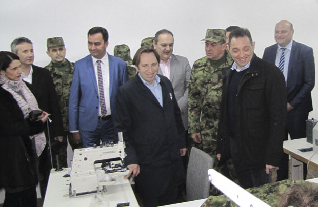 Јумко шије и за специјалце